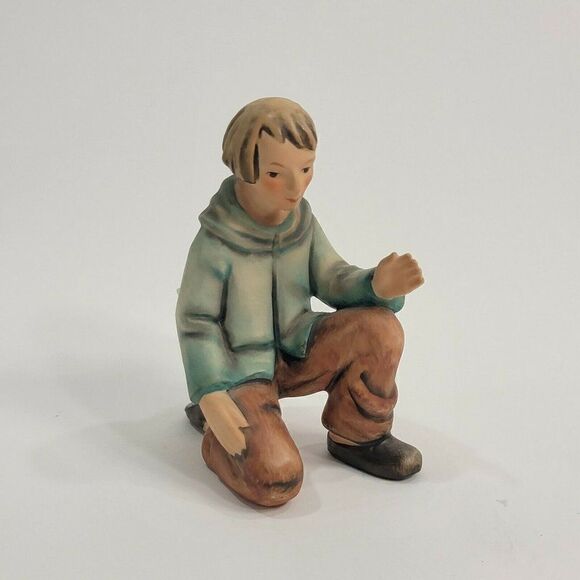 Goebel Kneeling Shepherd Boy 1951 214/G Nativity Piece - Picture 1 of 7